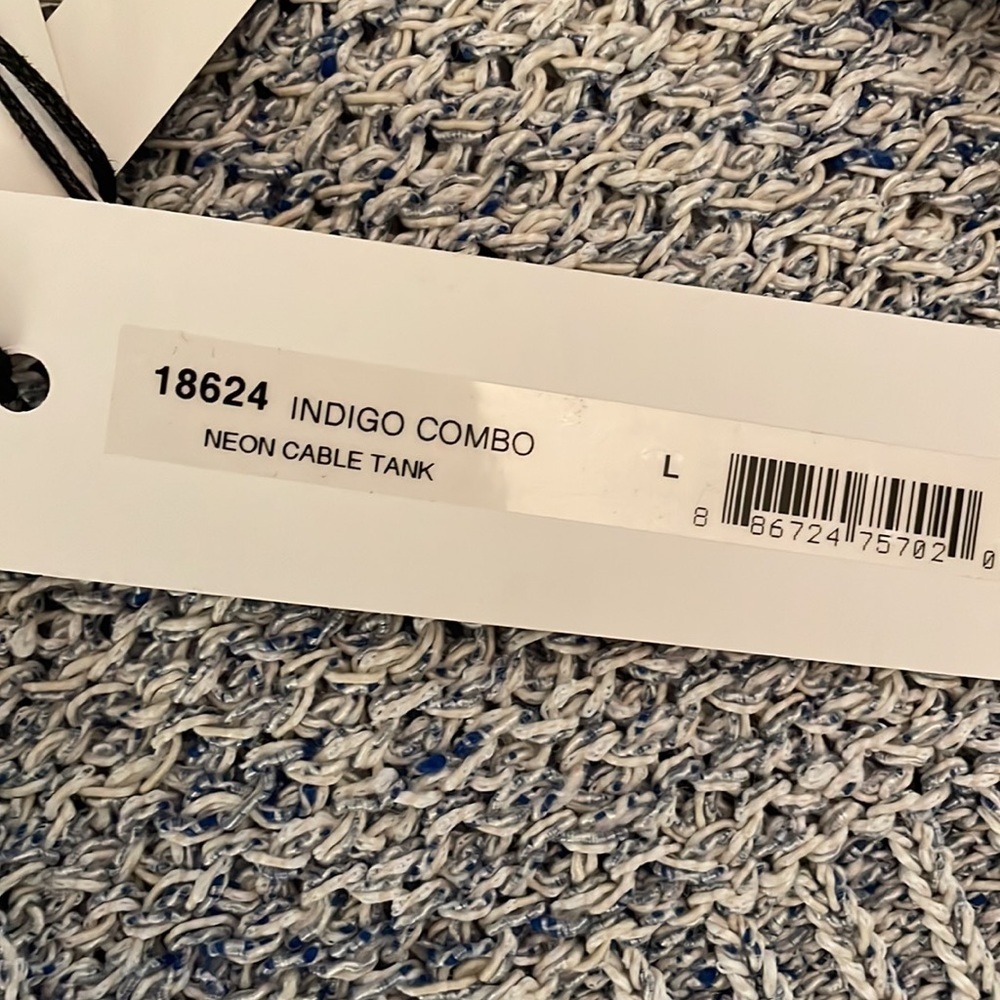 White + Warren Size L cable tank sleeveless sweater. Indigo combo. - Picture 13 of 15